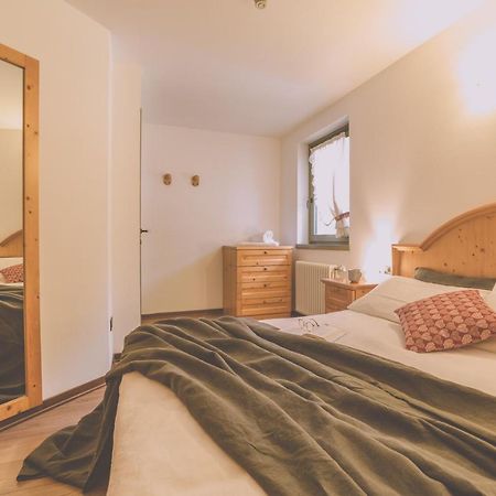 Rta Torre Del Brenta Aparthotel Madonna di Campiglio Bagian luar foto