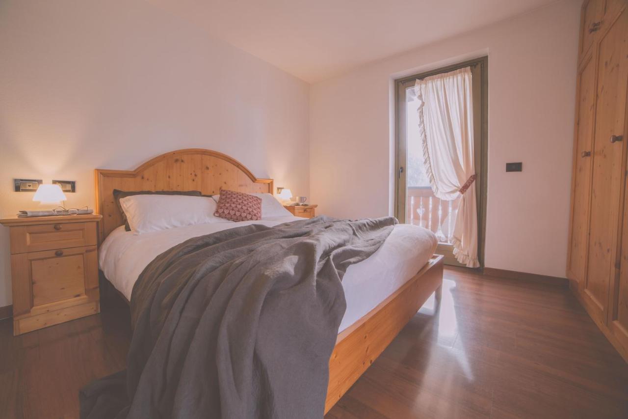 Rta Torre Del Brenta Aparthotel Madonna di Campiglio Bagian luar foto