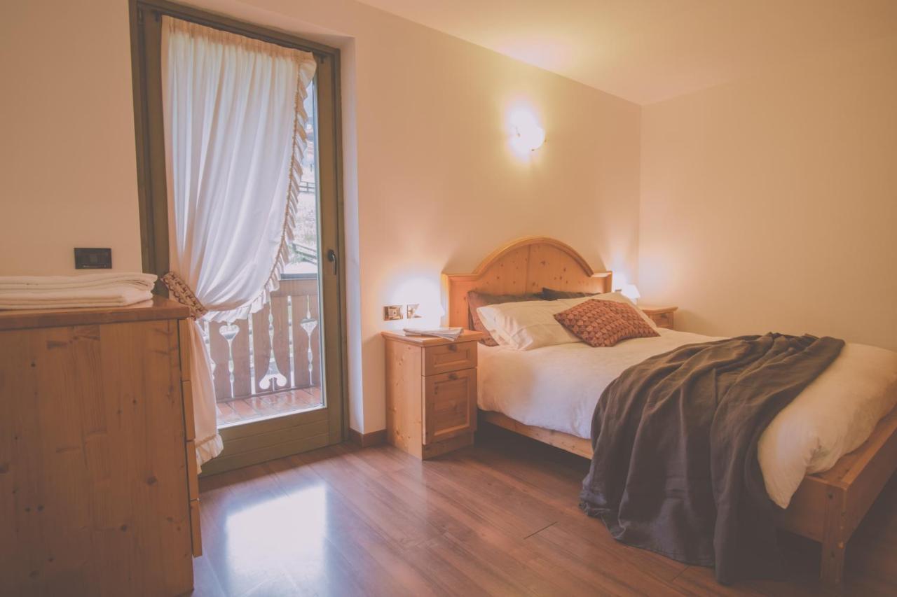Rta Torre Del Brenta Aparthotel Madonna di Campiglio Bagian luar foto