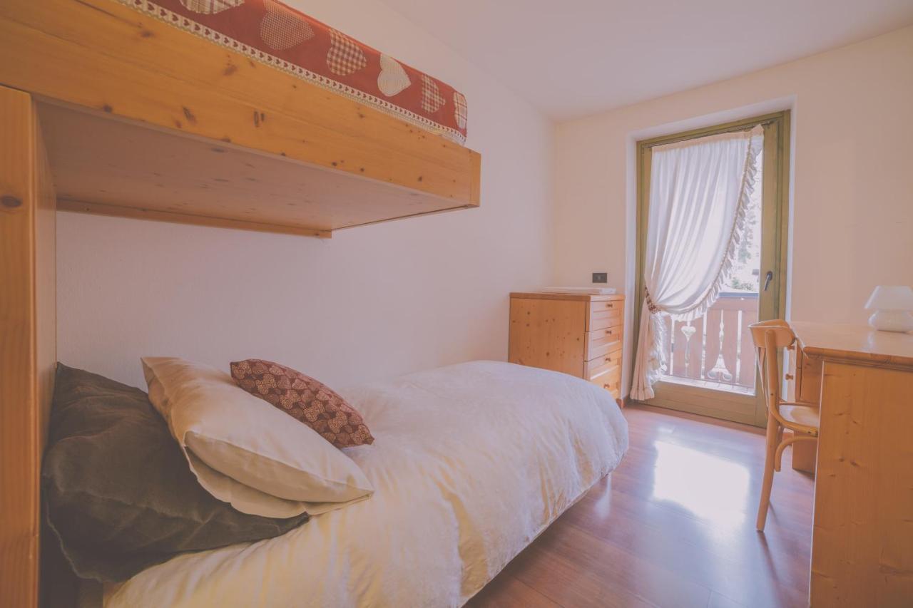 Rta Torre Del Brenta Aparthotel Madonna di Campiglio Bagian luar foto