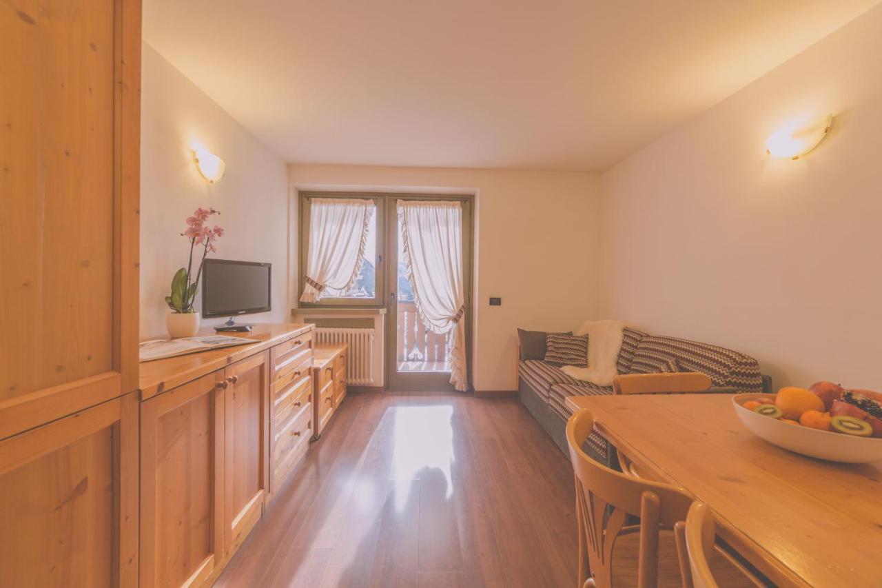Rta Torre Del Brenta Aparthotel Madonna di Campiglio Bagian luar foto