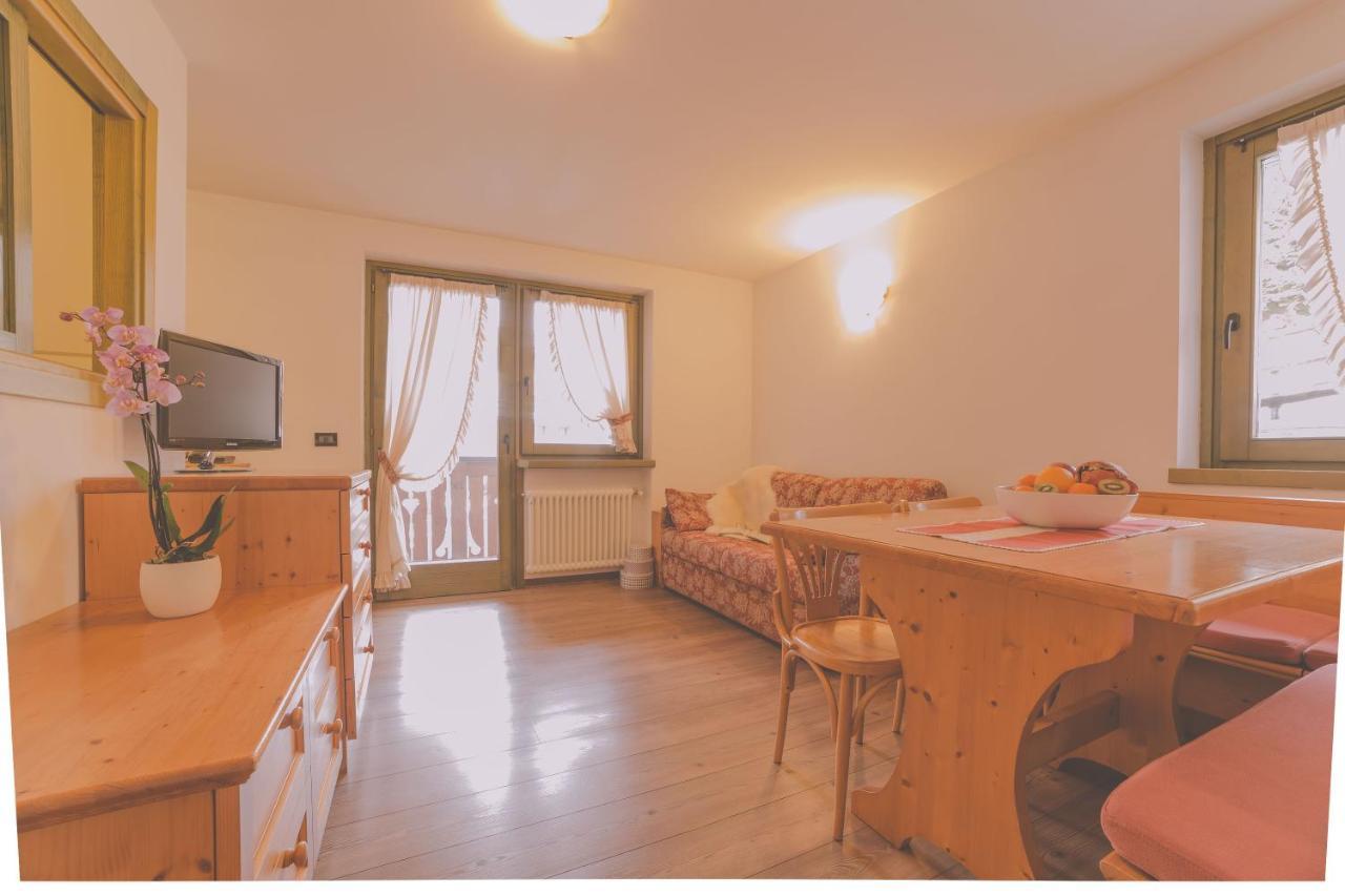 Rta Torre Del Brenta Aparthotel Madonna di Campiglio Bagian luar foto